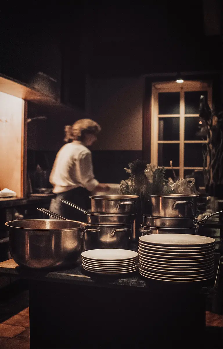 Na het laatste gerecht brengt Matthias de keuken terug op orde.